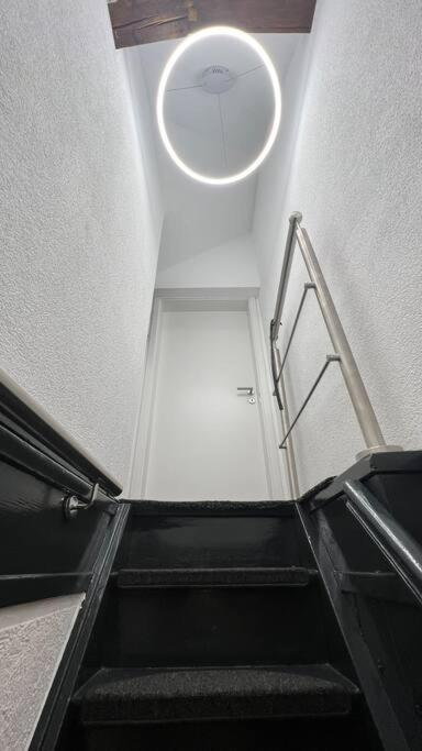 Boho Mit Aussicht Auf Gartenoase Naehe Duesseldorf Apartment Krefeld
